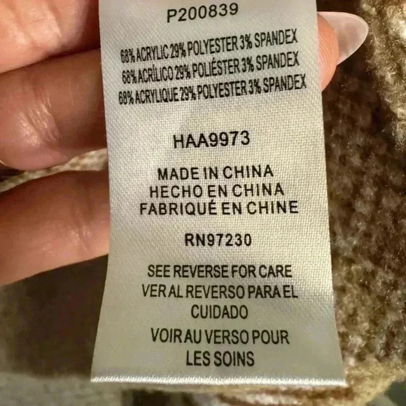 Absolutely Famous - Picture 13 of 16